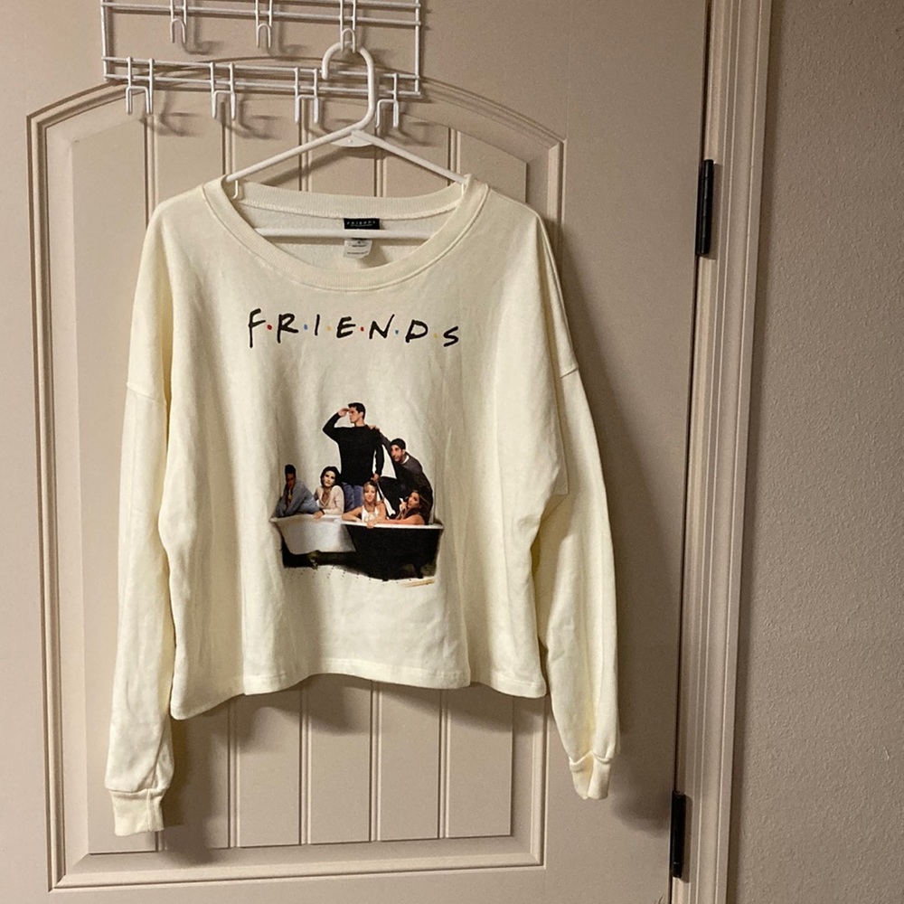 FRIENDS Cropped Cream Color Lightweight Sweatshirt Showing The 5 Characters SzXL - Picture 1 of 5
